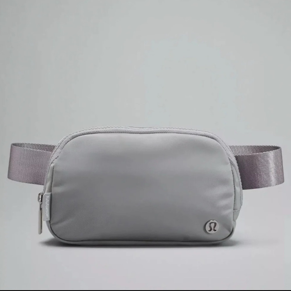 lululemon athletica Gray Everywhere Belt Bag Large